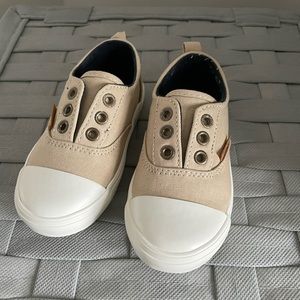 Toddler shoes